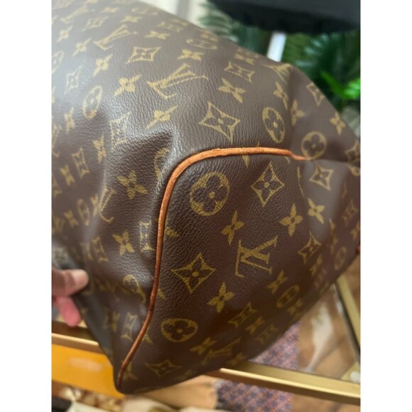 Louis Vuitton Authentic Monogram Canvas Speedy 40 Tote - Picture 13 of 16